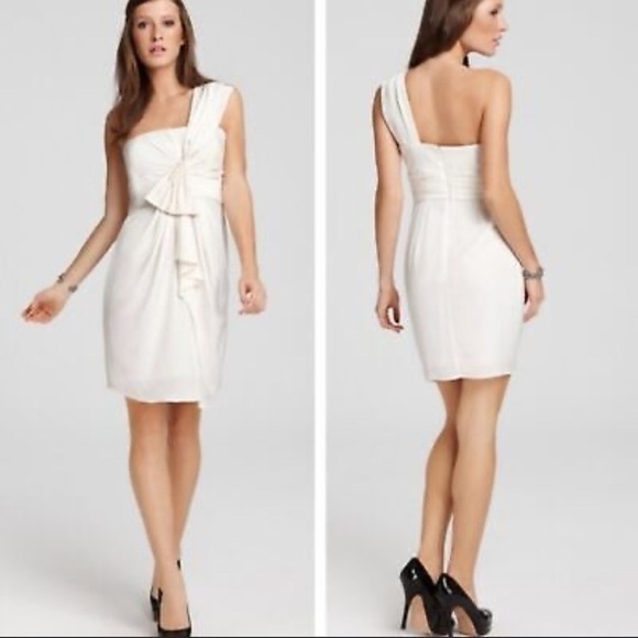 BCBGMaxAzria Palais White Mini Dress One Shoulder Bow Front Size 4 Cocktail - Picture 1 of 12